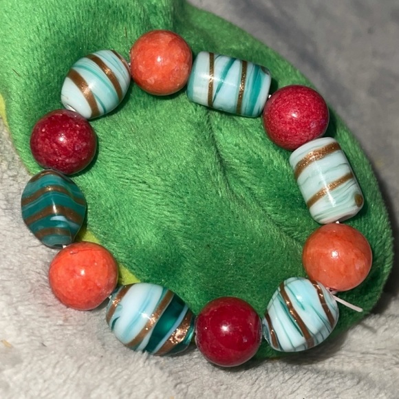 New Handmade Turquoise Red Jasper Angels Breath Beaded Bracelet - Picture 2 of 10